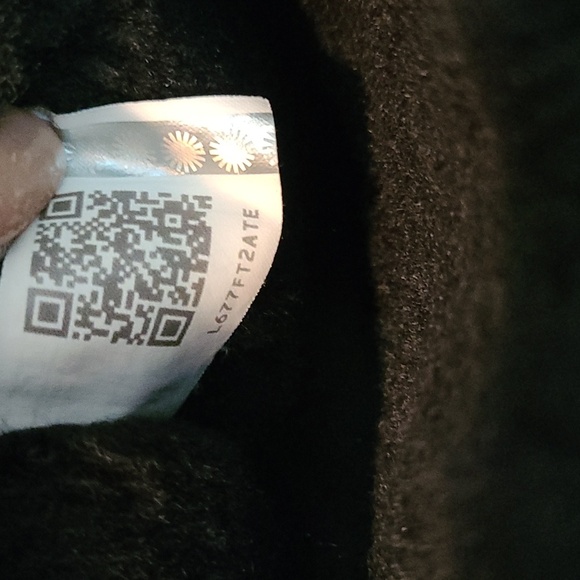 Ugg Classic Short Black Cosmos Sequins Shearling Boots Sz 9 Warm Winter Snow - Picture 10 of 15